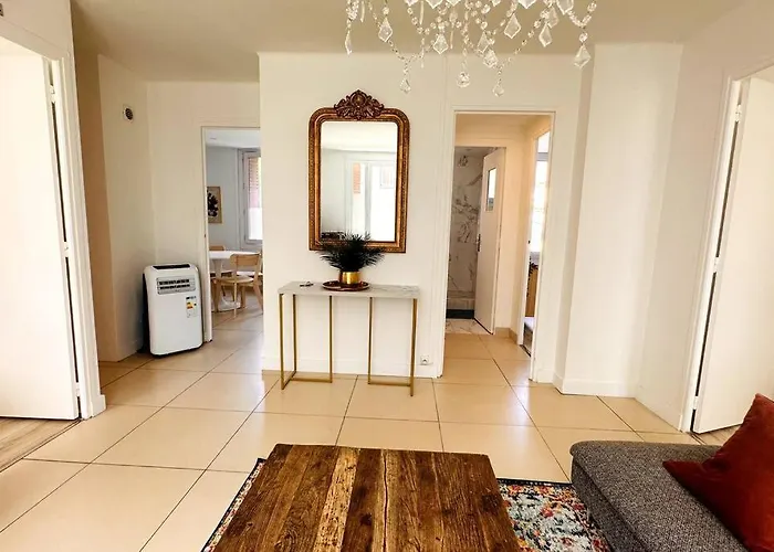 Appartement 3 Chambres + Parking A Lyon 7