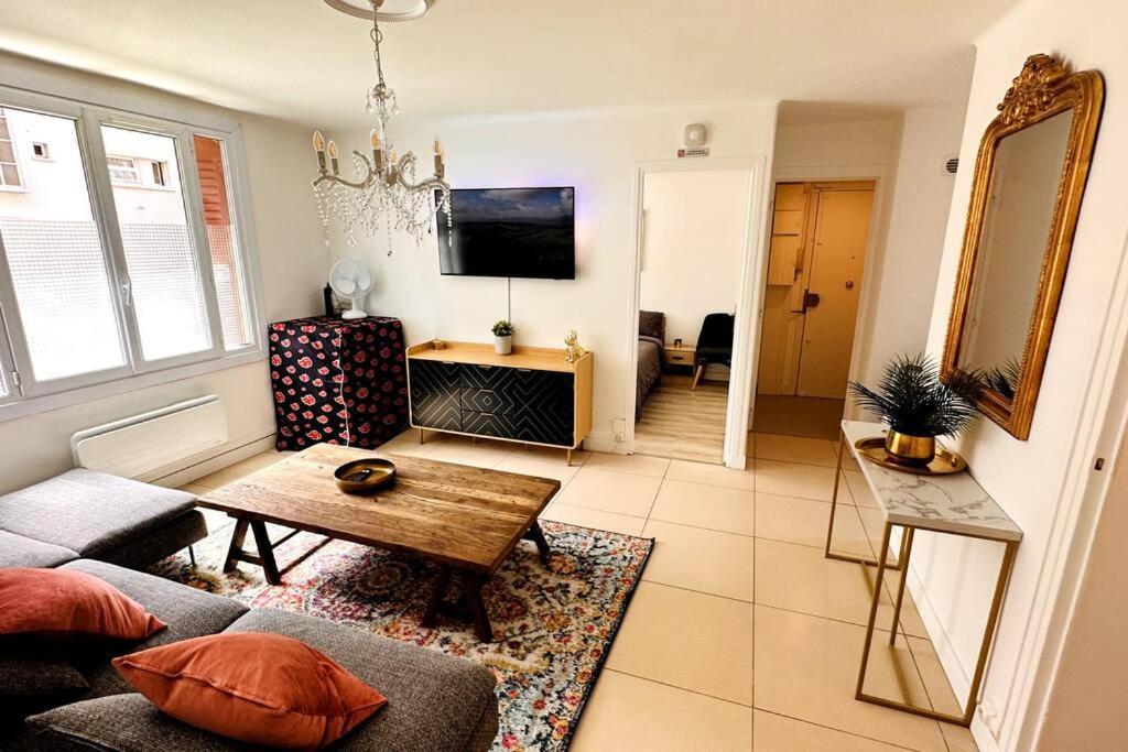 Apartment 3 + Parking A 7